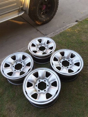 ล้อกะทะเหล็ก Vigo 6/139 ขอบ 16 สภาพเดิมๆ 1ชุด