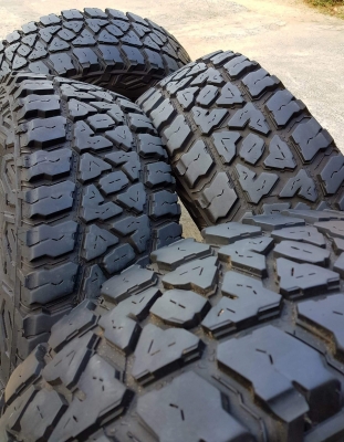 ขายยาง Mud 265/75/16 สวยๆ
