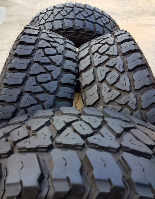 ขายยาง Mud 265/75/16 สวยๆ