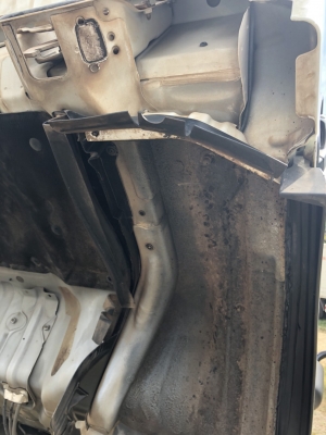 ขาย6ล้อISUZU NQR175แรงยูโร3จดปี54กระบะเหล็กทั้งลูกยาว5.70เมตร ขาย6ล้อISUZU NQR175แรงยูโร3จดปี54กระบะเหล็กทั้งลูกยาว5.70เมตร