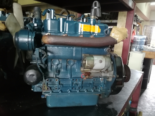 ขายเครื่องคูโบต้าสี่สูบ V1200 ขนาด 25 แรงม้า 1.237 ซีซี ขายเครื่องคูโบต้าสี่สูบ V1200 ขนาด 25 แรงม้า 1.237 ซีซี