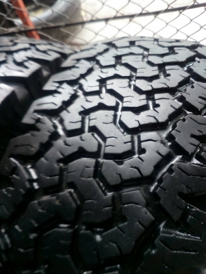 31x10.50R15 BF Goodrich All-Terrain T/A ชุด 4 เส้น โทร.081-427-3941 ไอดีไลน์ 0814273941