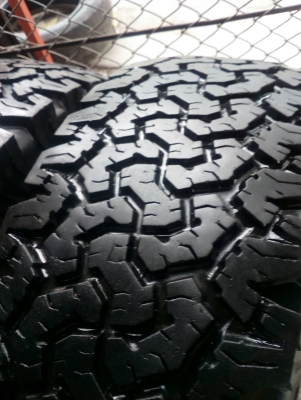 31x10.50R15 BF Goodrich All-Terrain T/A ชุด 4 เส้น โทร.081-427-3941 ไอดีไลน์ 0814273941