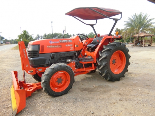 L4508 อุปกรณ์ 3ชิ้น ใบดันหน้า+ผาน6+โรตารี่ ทำงาน 1911 ชม รถปี51 ราคา 265000฿ ร้าน ส.เจริญแทรกเตอร์ อ.บางระกำ จ. พิษณุโลก สนใจติดต่อสอบถาม 0906910337