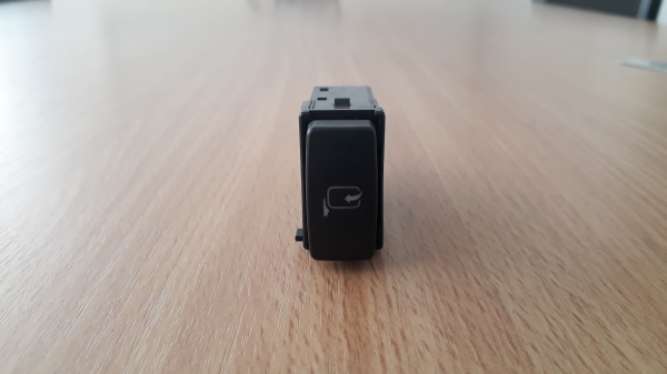 สวิตช์ พับกระจกมองข้าง Toyota