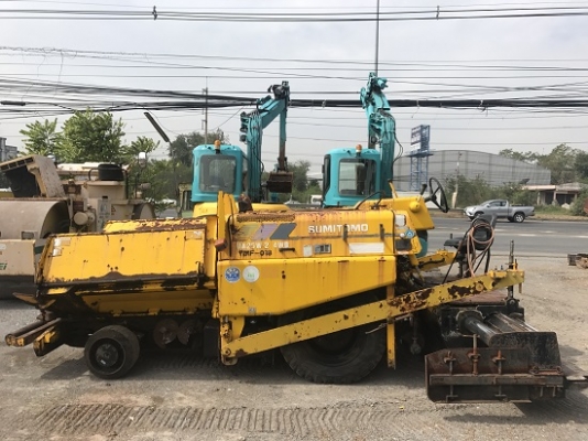 รถปูยาง SUMITOMT HA 25W-2 ขนาด2.5 เมตร  FROM JAPAN พร้อมใช้งาน ติดต่อ 063-9316985 ID LINE : 0639316985 ครับ