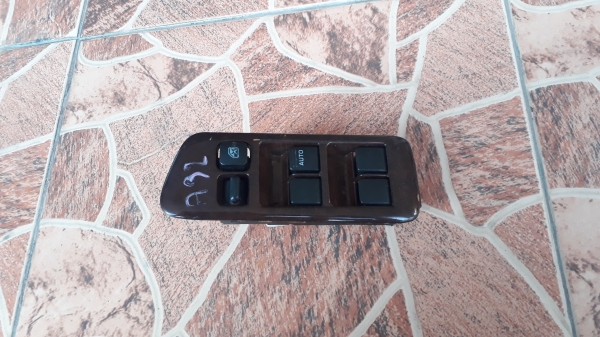 สวิทช์กระจก ประตูลายไม้ NISSAN Cefiro A32 ด้านหน้าขวา