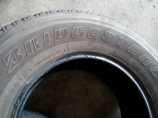 265/7016 BRIDGESTONE DUELER HT840 มี 3 เส้น โทร.081-427-3941 ไอดีไลน์ 0814273941