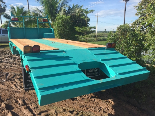 ขายรถเทเลอร์ 10 ล้อ 2 เพลาท้ายลาด ขึ้นหางใหม่