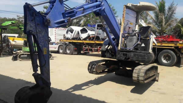 ขายรถขุด MITSUBISHI รุ่น mm40sr-3คอนโทรลน้ำมัน ปั้มนิ้ว เก่านอกขายถูก 330,000บาท ขายรถขุด MITSUBISHI รุ่น mm40sr-3คอนโทรลน้ำมัน ปั้มนิ้ว เก่านอกขายถูก 330,000บาท