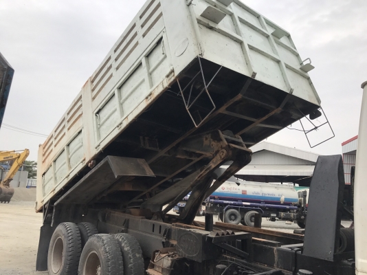 ขายกระบะดั๊มพ์ ยาว5.30เมตร ราคา 65,000 บาท สนใจติดต่อ 081-9426747