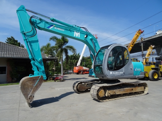 รถขุด Kobelco SK120-3 หรือที่บ้านเราเรียกกันว่า มาร์คไฟว์ ซุปเปอร์