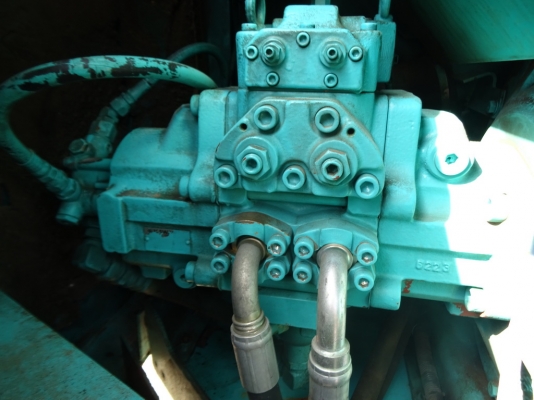 รถขุด Kobelco SK120-3 หรือที่บ้านเราเรียกกันว่า มาร์คไฟว์ ซุปเปอร์