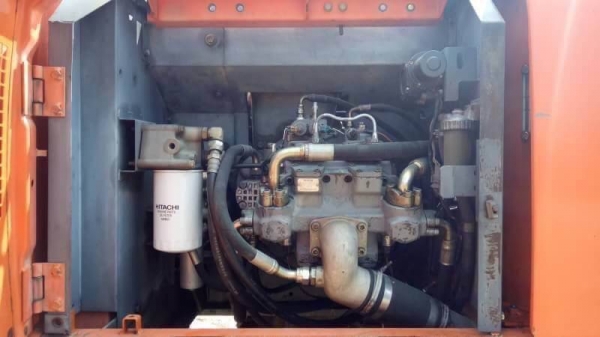 ขาย 1,050,000 บาท HITACHI ZX200-1 ทำงาน 14,xxx ชม เครื่องดี ปั้มแรง โช่หนา เอวแน่น ไฟฟ้า ครบ เอกสารเ