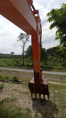 ขาย 1,050,000 บาท HITACHI ZX200-1 ทำงาน 14,xxx ชม เครื่องดี ปั้มแรง โช่หนา เอวแน่น ไฟฟ้า ครบ เอกสารเ