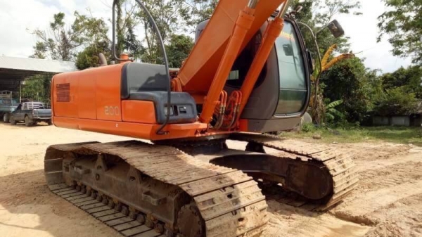 ขาย 1,050,000 บาท HITACHI ZX200-1 ทำงาน 14,xxx ชม เครื่องดี ปั้มแรง โช่หนา เอวแน่น ไฟฟ้า ครบ เอกสารเ