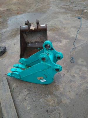 บุ้งกี๋ขุดวางท่อ ใส่ PC30 ของเก่านอก นำเข้าจากญี่ปุ่น สภาพสวย