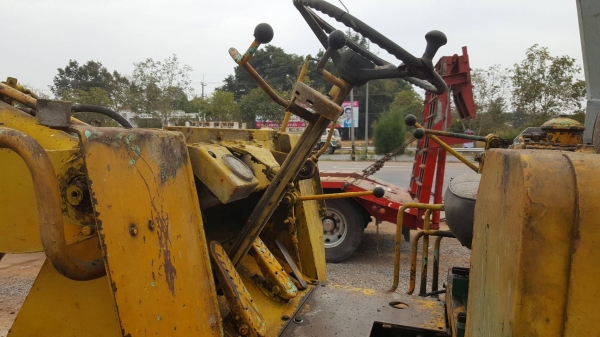 ขาย รถตัก KOMATSU JH30 เครื่องดี เกียร์ดี ยางสวย รถใช้งานได้ปกติครับ