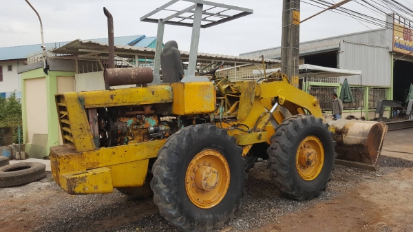 ขาย รถตัก KOMATSU JH30 เครื่องดี เกียร์ดี ยางสวย รถใช้งานได้ปกติครับ