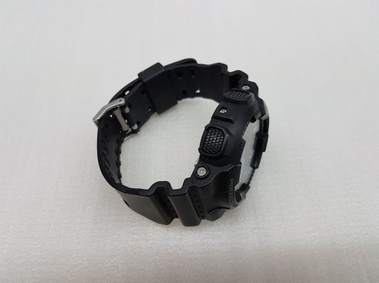 นาฬิกา CASIO G-shock รุ่น GA-110-1B สีดำ ของแท้ สภาพใหม่ กล่อง ส่งฟรี
