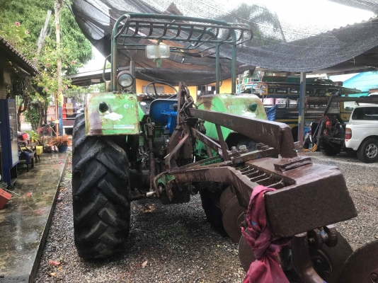 ขาย รถไถ ดอย รถพร้อมใช้งานมีใบดัน หางพรวนพร้อม รถสภาพดีเครือง80แรง เพลาเดียวขาย 135000