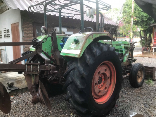 ขาย รถไถ ดอย รถพร้อมใช้งานมีใบดัน หางพรวนพร้อม รถสภาพดีเครือง80แรง เพลาเดียวขาย 135000