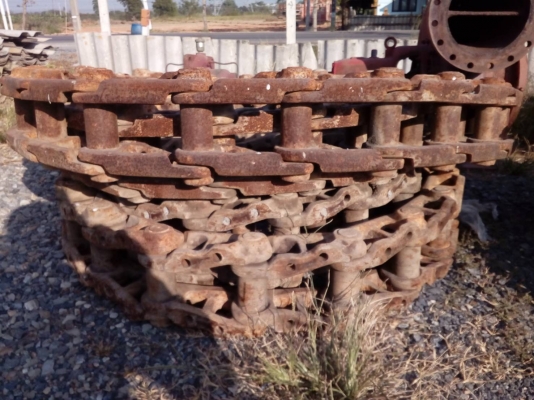 ขายโซ่มือสอง สภาพสวย ใส่ PC-200-1-2-3 และใส่ ฮิตาชิ EX-200-3 สภาพสวยมาก รูน้อต18มิล ยาว43ข้อ ขายคู่ละ 32,000 บาท มีสามคู่ครับ