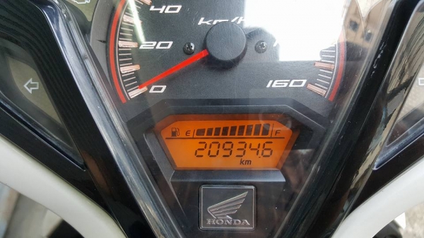 ขออนุญาตขาย HONDA CLICK 125-i NEW COMBI BRAKE ระบบหัวฉีด PGM-Fi ประหยัดน้ำมัน โอนฟรี ขออนุญาตขาย HONDA CLICK 125-i NEW COMBI BRAKE ระบบหัวฉีด PGM-Fi ประหยัดน้ำมัน โอนฟรี
