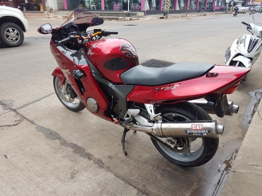 ขายแลกเทิร์นคับ HONDA CBR1100 BLACKBIRD ปี2000 หัวฉีด ท่อแต่ง แฮนด์แต่ง สีสวย อินวอยส์ สรรพสามิตร รา