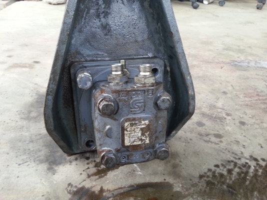 ขายปั๊มไฮดรอลิครถยก ราคา 2500 บาท