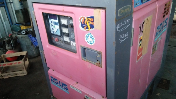 ขายเครื่องปั่นไฟdenyo dca25usi2ถูกมาก(รุ้นเงียบพิเศษ) ขายเครื่องปั่นไฟdenyo dca25usi2ถูกมาก(รุ้นเงียบพิเศษ)