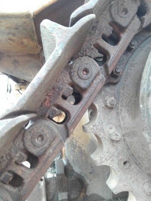 ขายรถแทรกเตอร์ caterpillar รุ่นd4h ช่วงล่วงโอเค รถพร้อมทำงานขาย580000บ.เอกสารซื้อขาย