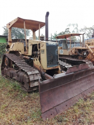 ขายรถแทรกเตอร์ caterpillar รุ่นd4h ช่วงล่วงโอเค รถพร้อมทำงานขาย580000บ.เอกสารซื้อขาย