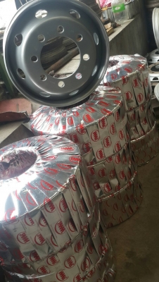 **ราคา 1,950 ** กะทะล้อแม็กใหม่ สามมิตร SMM  22.5 x 8.25 แบบไม่ใช้ยางใน