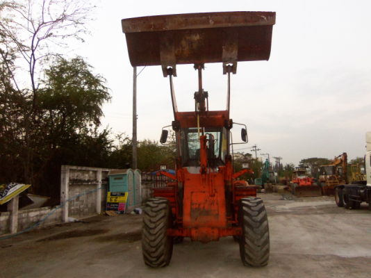 รถตัก HITACHI LX80-2