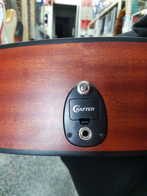 กีต้าร์โปร่งเว้าไฟฟ้า 41 นิ้ว Crafter รุ่น HDC-200EQ-NT สีไม้ด้าน สภาพใหม่
