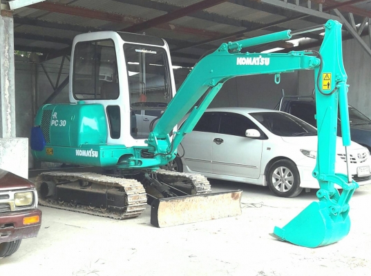 KOMATSU PC30-7 รถเครื่องดี ปั้มดี ทำงานปกติ เอกสารอินวอย พร้อมใช้งาน 0872976734