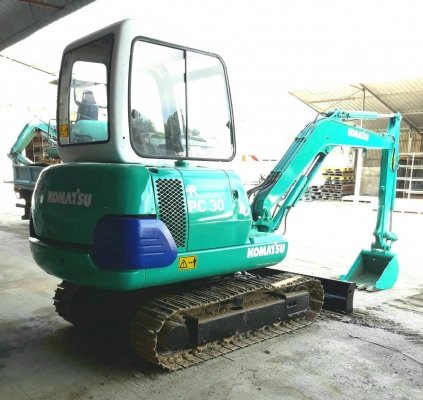 KOMATSU PC30-7 รถเครื่องดี ปั้มดี ทำงานปกติ เอกสารอินวอย พร้อมใช้งาน 0872976734