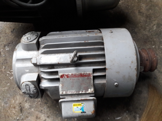 ขาย !! มอเตอร์ถ่านมิตซู..ขนาด1แรง220v.สภาพเดิมๆพร้อมใช้งาน ขาย !! มอเตอร์ถ่านมิตซู..ขนาด1แรง220v.สภาพเดิมๆพร้อมใช้งาน