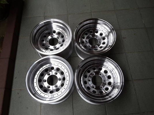 ล้อหยดนำ้ ขอบ15 กว้าง8 ET-25 สภาพสวยๆ 1ชุด