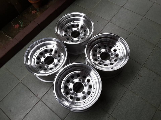 ล้อหยดนำ้ ขอบ15 กว้าง8 ET-25 สภาพสวยๆ 1ชุด