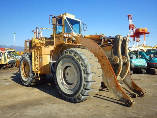 ขายรถตัก CATERPILLAR 988B รถนำเข้าจากญี่ปุ่นแท้ๆ บุ้งกี๋ขนาด 4.5 คิว เครื่อง เกียร์ ปั้ม สมบูรณ์พร้อมใช้ครับ ติดต่อ 063-9316985 ID LINE : 0639316985