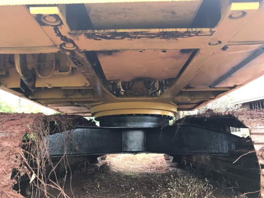 ขายรถแบคโค KOMATSU PC200-5 ซีเรี้ยล 50000 กว่า ราคา.650,000 ไฟฟ้าครบ เอวแน้น 90\% เปลี่ยนซิลกระบอกให้ใหม่หมด เฟรมสวย รถทำงานเร็ว เครื่อง ปั้มไม่มีโหลด เครื่อง ปั้ม แรง แอร์เย็น เก็บสีสวยๆทั้งคัน ภายในเก๋งสวย เฟรมสวย โซ้สะภาพ 80\% ลูเลอร์เต็ม มูมฮาร์มสวย รถพ