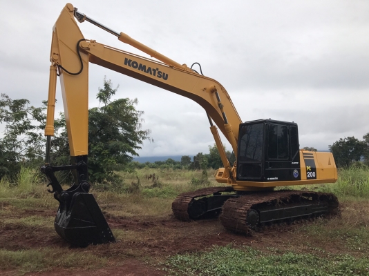 ขายรถแบคโค KOMATSU PC200-5 ซีเรี้ยล 50000 กว่า ราคา.650,000 ไฟฟ้าครบ เอวแน้น 90\% เปลี่ยนซิลกระบอกให้ใหม่หมด เฟรมสวย รถทำงานเร็ว เครื่อง ปั้มไม่มีโหลด เครื่อง ปั้ม แรง แอร์เย็น เก็บสีสวยๆทั้งคัน ภายในเก๋งสวย เฟรมสวย โซ้สะภาพ 80\% ลูเลอร์เต็ม มูมฮาร์มสวย รถพ