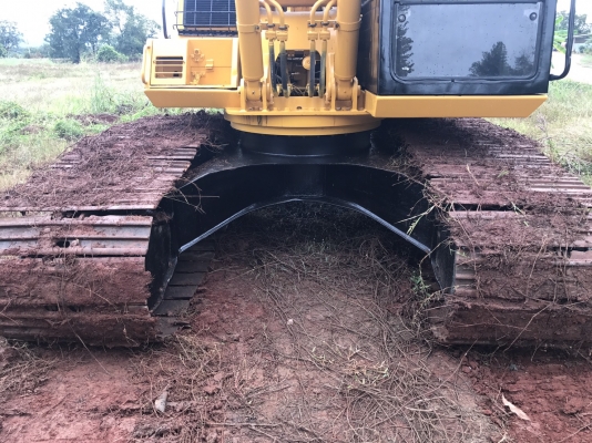 ขายรถแบคโค KOMATSU PC200-5 ซีเรี้ยล 50000 กว่า ราคา.650,000 ไฟฟ้าครบ เอวแน้น 90\% เปลี่ยนซิลกระบอกให้ใหม่หมด เฟรมสวย รถทำงานเร็ว เครื่อง ปั้มไม่มีโหลด เครื่อง ปั้ม แรง แอร์เย็น เก็บสีสวยๆทั้งคัน ภายในเก๋งสวย เฟรมสวย โซ้สะภาพ 80\% ลูเลอร์เต็ม มูมฮาร์มสวย รถพ