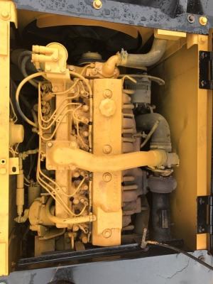 ขายรถแบคโค KOMATSU PC200-5 ซีเรี้ยล 50000 กว่า ราคา.650,000 ไฟฟ้าครบ เอวแน้น 90\% เปลี่ยนซิลกระบอกให้ใหม่หมด เฟรมสวย รถทำงานเร็ว เครื่อง ปั้มไม่มีโหลด เครื่อง ปั้ม แรง แอร์เย็น เก็บสีสวยๆทั้งคัน ภายในเก๋งสวย เฟรมสวย โซ้สะภาพ 80\% ลูเลอร์เต็ม มูมฮาร์มสวย รถพ