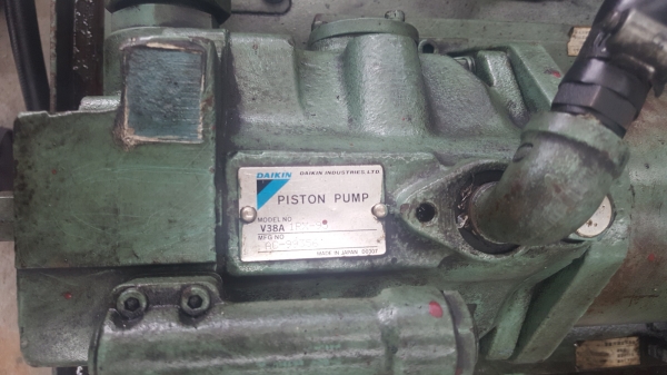 ขายโซลินอยด์วาล์วตัวละ 1,000 ชุดปั๊มพร้อมถัง 18,000 บาท มอเตอร์7.5 แรงม้าตัวละ 4,000 บาท