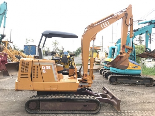 ขายแม็คโคร IHI IS35  FROM JAPAN 4000 ชั่วโมง เครื่อง ISUZU ปั้มนิ้ว  พร้อมใช้งาน ติดต่อ 063-9316985 ID LINE : 0639316985 ครับ