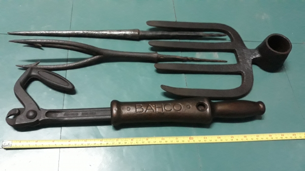 ขายคีมถอนตะปูBAHCO MADE IN SWEDEN. มือสองสภาพดี ขายคีมถอนตะปูBAHCO MADE IN SWEDEN. มือสองสภาพดี
