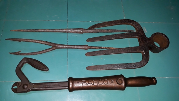 ขายคีมถอนตะปูBAHCO MADE IN SWEDEN. มือสองสภาพดี